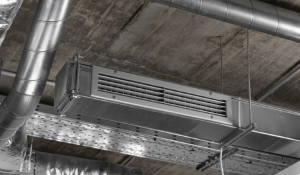Système d'aération au plafond pout illustrer la qualité de l'air en intérieur